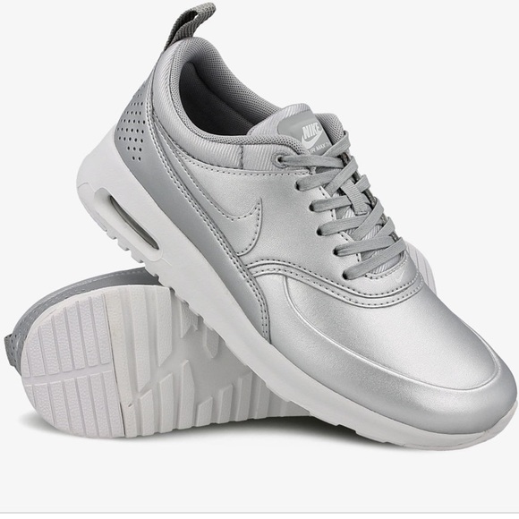 nike air max thea metallic silver